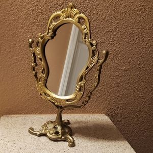 Cute Vintage Gold Mirror